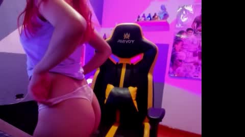 Snapshot of gabrielaa_castro chatting on 3, 12, 2025 gabi online show from 3, 12, 2025