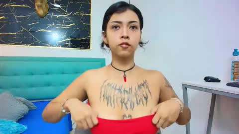 Snapshot of gabrielacortez chatting on 5, 11, 2025 GABRIELA online show from 5, 11, 2025