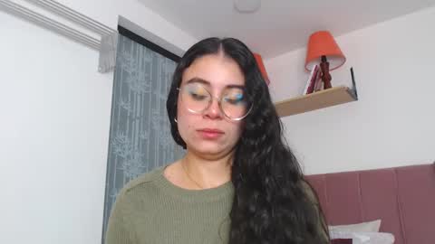GabrielaRossa online show from 9, 1, 2025