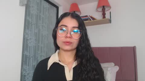 GabrielaRossa online show from 5, 3, 2025