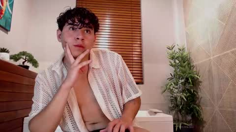 gabriell_ramirez_ online show from 27, 2, 2025
