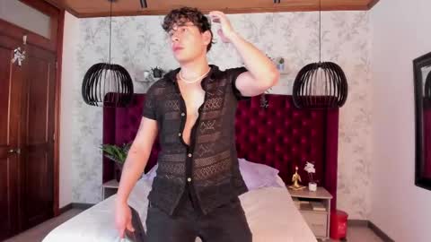 gabriell_ramirez_ online show from 7, 3, 2025