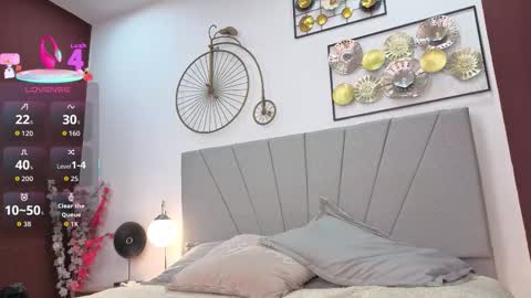 Snapshot of gabriella_gh chatting on 23, 11, 2025 GABY online show from 23, 11, 2025