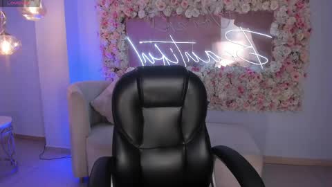 Gabriella Lee online show from 3, 5, 2026