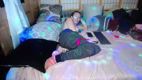 Snapshot of gabriellamorgan chatting on 12, 12, 2024 gabriellamorgan online show from 12, 12, 2024
