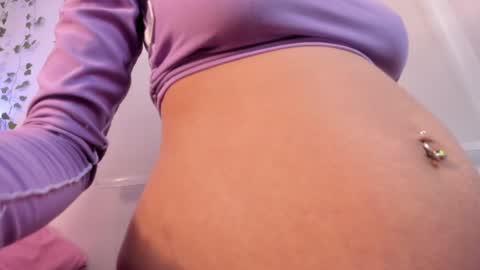 Snapshot of gabrielle_steele chatting on 20, 12, 2024   online show from 20, 12, 2024