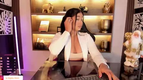 Snapshot of gaby_blaze chatting on 6, 12, 2024 Gaby Blaze online show from 6, 12, 2024