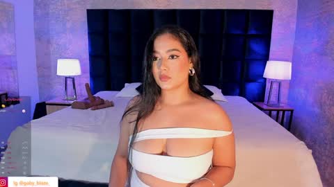 Snapshot of gaby_blaze chatting on 5, 2, 2025 Gaby Blaze online show from 5, 2, 2025