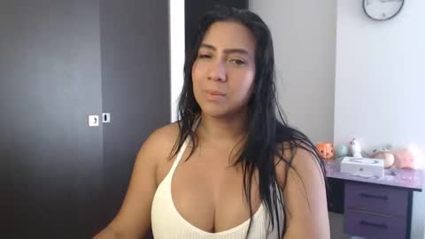 Gaby Blue online show from 4, 6, 2026