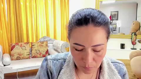 Snapshot of gaby_trent chatting on 24, 12, 2024 gabriela online show from 24, 12, 2024