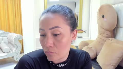 Snapshot of gaby_trent chatting on 4, 1, 2025 gabriela online show from 4, 1, 2025