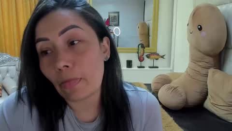 Snapshot of gaby_trent chatting on 8, 1, 2025 gabriela online show from 8, 1, 2025