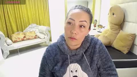 Snapshot of gaby_trent chatting on 13, 2, 2025 gabriela online show from 13, 2, 2025