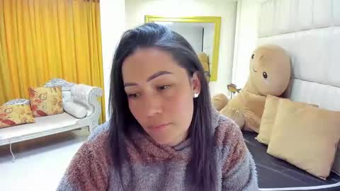 Snapshot of gaby_trent chatting on 3, 3, 2025 gabriela online show from 3, 3, 2025