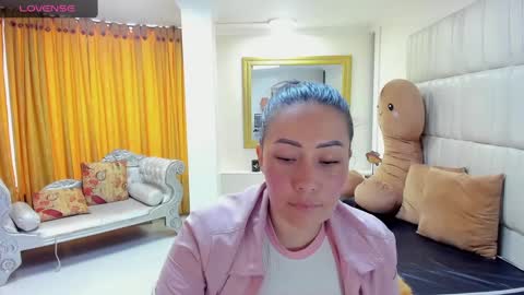 Snapshot of gaby_trent chatting on 5, 3, 2025 gabriela online show from 5, 3, 2025