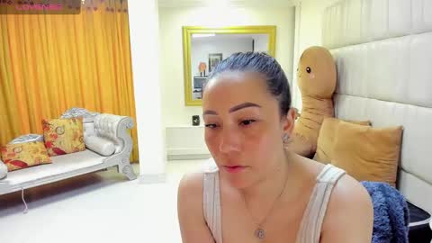 Snapshot of gaby_trent chatting on 6, 3, 2025 gabriela online show from 6, 3, 2025