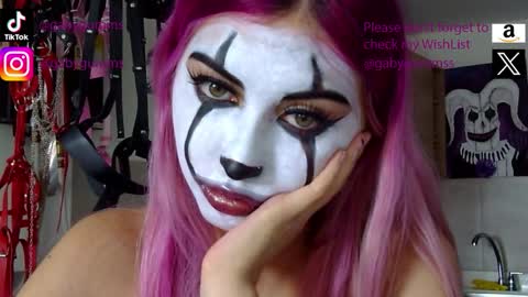 Snapshot of gabygumms chatting on 15, 10, 2025 gabygumms online show from 15, 10, 2025
