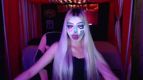 gabygumms online show from 20, 4, 2026