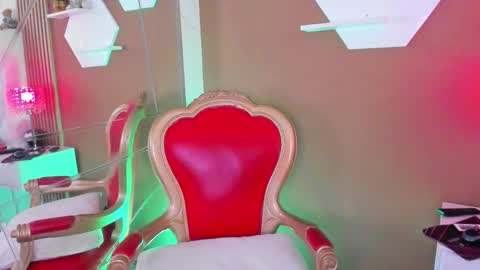 Snapshot of gabypetit chatting on 13, 3, 2026 Gaby online show from 13, 3, 2026