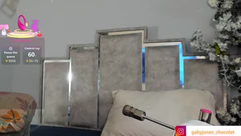 Snapshot of gabyyjones chatting on 18, 9, 2025 gabyyjones online show from 18, 9, 2025
