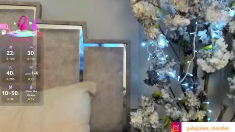 Snapshot of gabyyjones chatting on 19, 9, 2025 gabyyjones online show from 19, 9, 2025