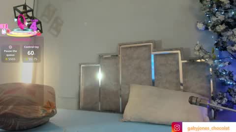 Snapshot of gabyyjones chatting on 25, 9, 2025 gabyyjones online show from 25, 9, 2025