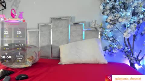 Snapshot of gabyyjones chatting on 8, 10, 2025 gabyyjones online show from 8, 10, 2025