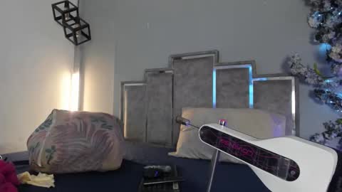 Snapshot of gabyyjones chatting on 15, 10, 2025 gabyyjones online show from 15, 10, 2025
