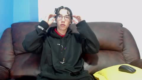 Snapshot of gadiel_sex chatting on 8, 2, 2025 gadiel_sex online show from 8, 2, 2025