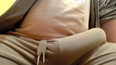 Snapshot of gae89tano chatting on 9, 11, 2025 gae89tano online show from 9, 11, 2025