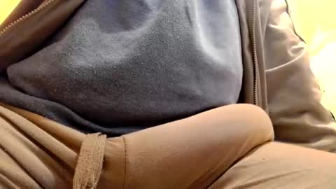 Snapshot of gae89tano chatting on 13, 11, 2025 gae89tano online show from 13, 11, 2025