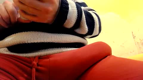 Snapshot of gae89tano chatting on 18, 12, 2025 gae89tano online show from 18, 12, 2025