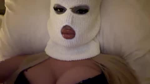 Feetbaabe online show from 11, 5, 2026