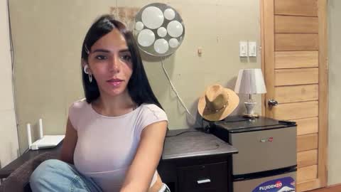 Snapshot of galileii chatting on 4, 10, 2025 galileii online show from 4, 10, 2025