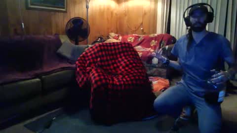 Snapshot of gamerfiend420 chatting on 31, 10, 2025 gamerfiend420 online show from 31, 10, 2025