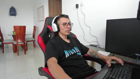 Snapshot of gametommy chatting on 5, 3, 2025 Tommy online show from 5, 3, 2025