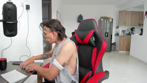 Snapshot of gametommy chatting on 7, 3, 2025 Tommy online show from 7, 3, 2025