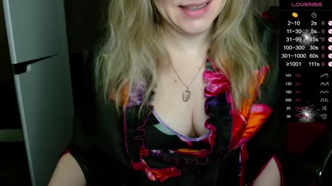 Snapshot of ganet469 chatting on 18, 12, 2024 Janette online show from 18, 12, 2024