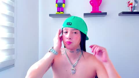 Snapshot of gangster_girl chatting on 21, 12, 2024 GANG online show from 21, 12, 2024