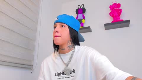 Snapshot of gangster_girl chatting on 2, 1, 2025 GANG online show from 2, 1, 2025