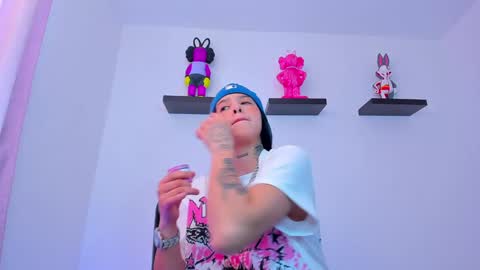 Snapshot of gangster_girl chatting on 3, 2, 2025 GANG online show from 3, 2, 2025