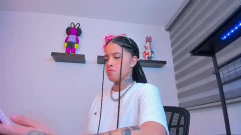 Snapshot of gangster_girl chatting on 2, 10, 2025 GANG online show from 2, 10, 2025