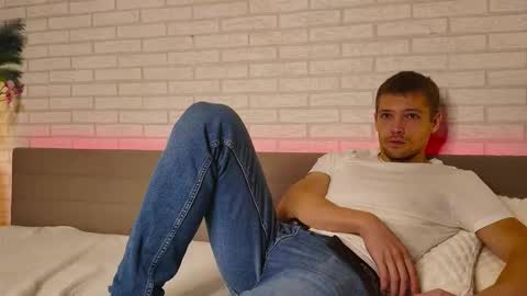 Snapshot of garettvosss chatting on 17, 10, 2025 Gared online show from 17, 10, 2025