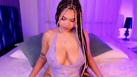 garnet  online show from 16, 9, 2025