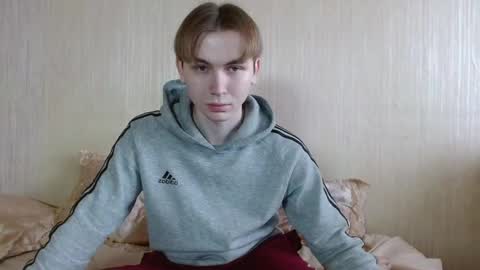 Snapshot of gary_snail33257 chatting on 5, 11, 2025 meow online show from 5, 11, 2025