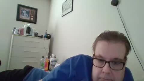 Snapshot of garyg930 chatting on 12, 1, 2025 Gary online show from 12, 1, 2025