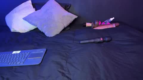  Usagi  online show from 25, 9, 2025