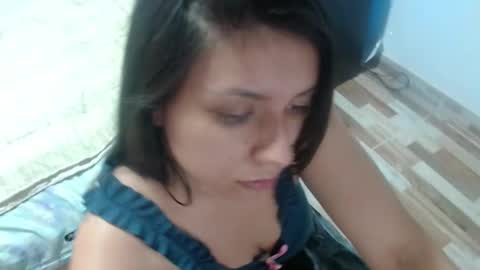 Snapshot of gatitangela chatting on 28, 1, 2025 Angela leal online show from 28, 1, 2025