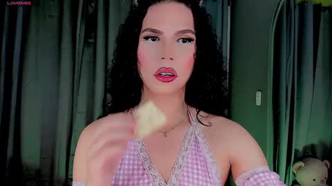 Vnecis Marn online show from 4, 1, 2025