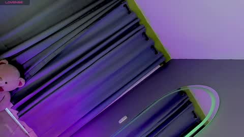 Vnecis Marn online show from 8, 2, 2025